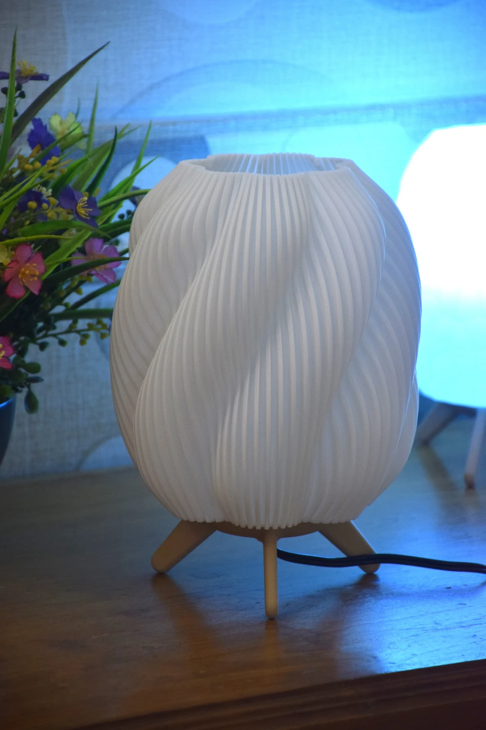 Aurora Swirl Lamp photo 5
