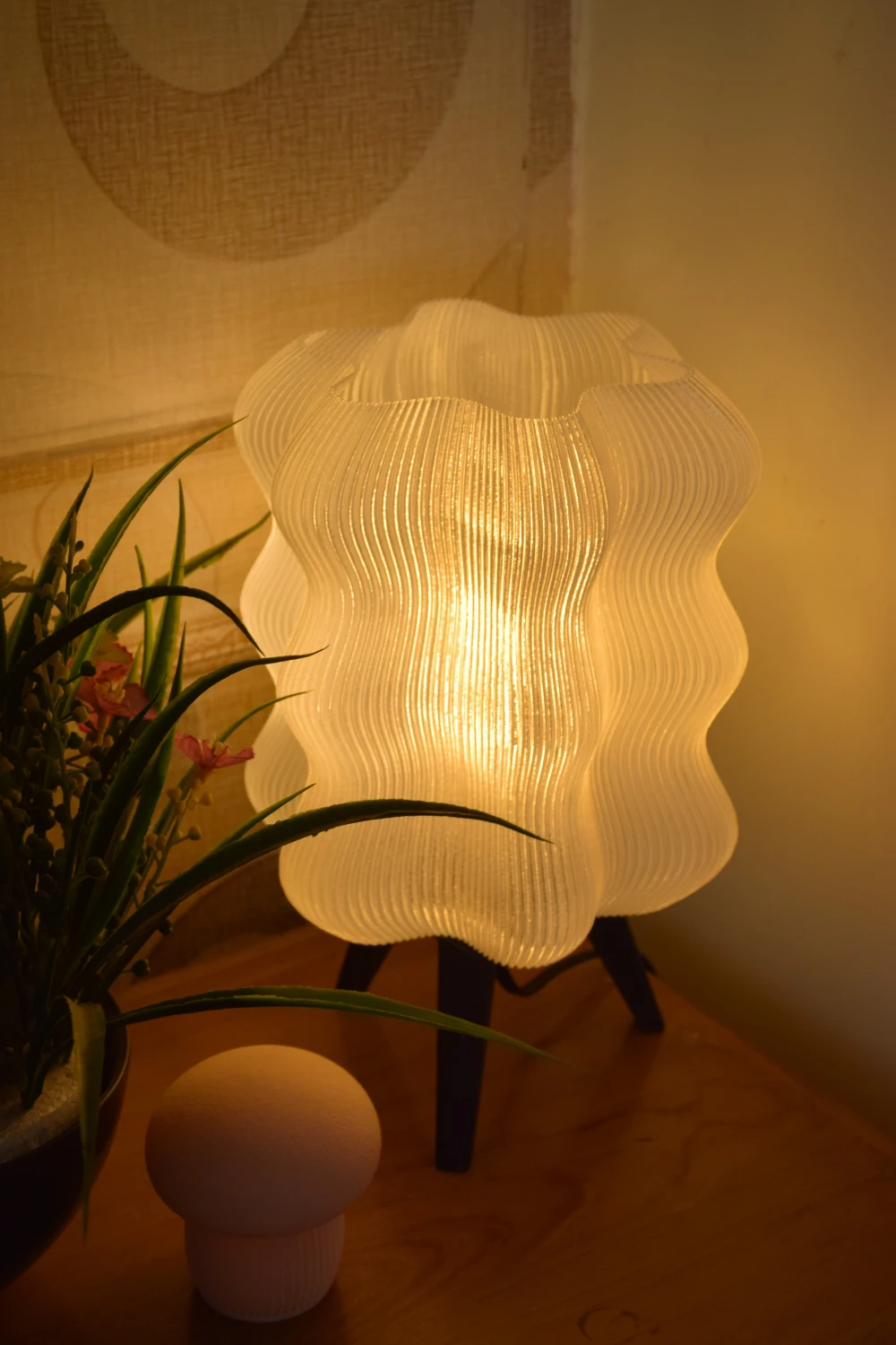 Wavy Lamp photo 3